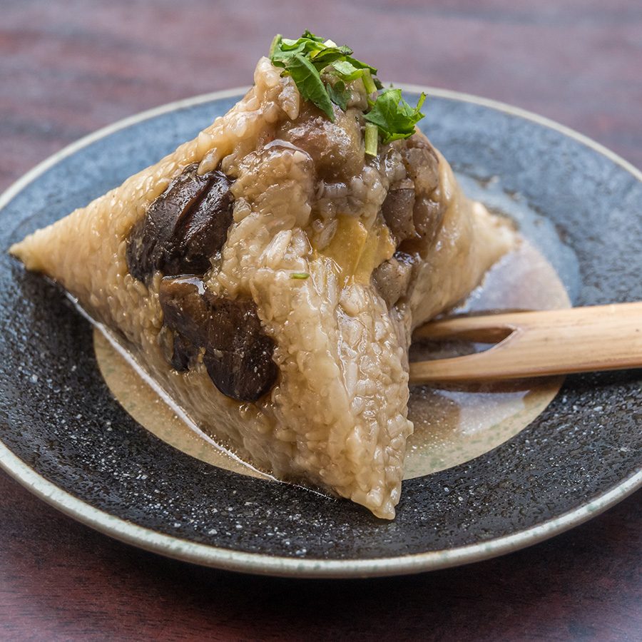 Sticky rice dumpling 