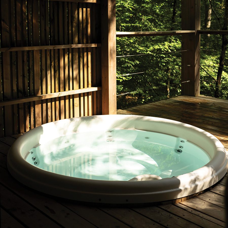 Hot tub at Loire Valley