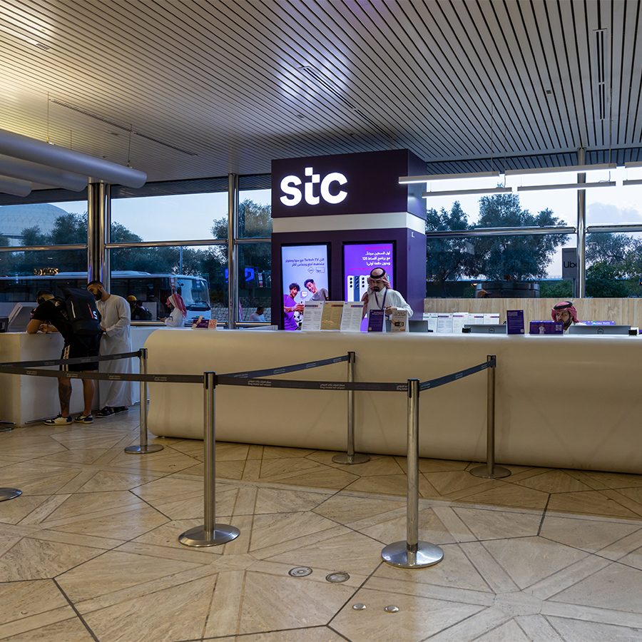 STC counter at King Khalid International Airport.