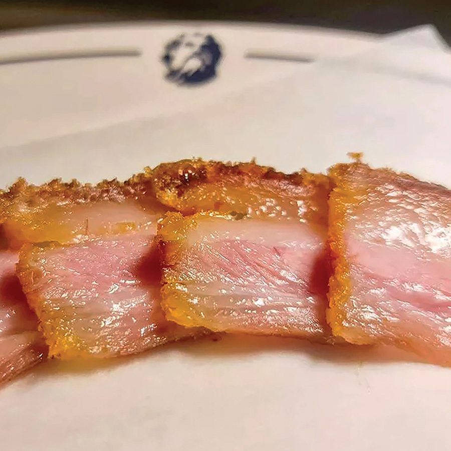 Meat prepared by the chef of ULTRAMARINOS MARÍN.