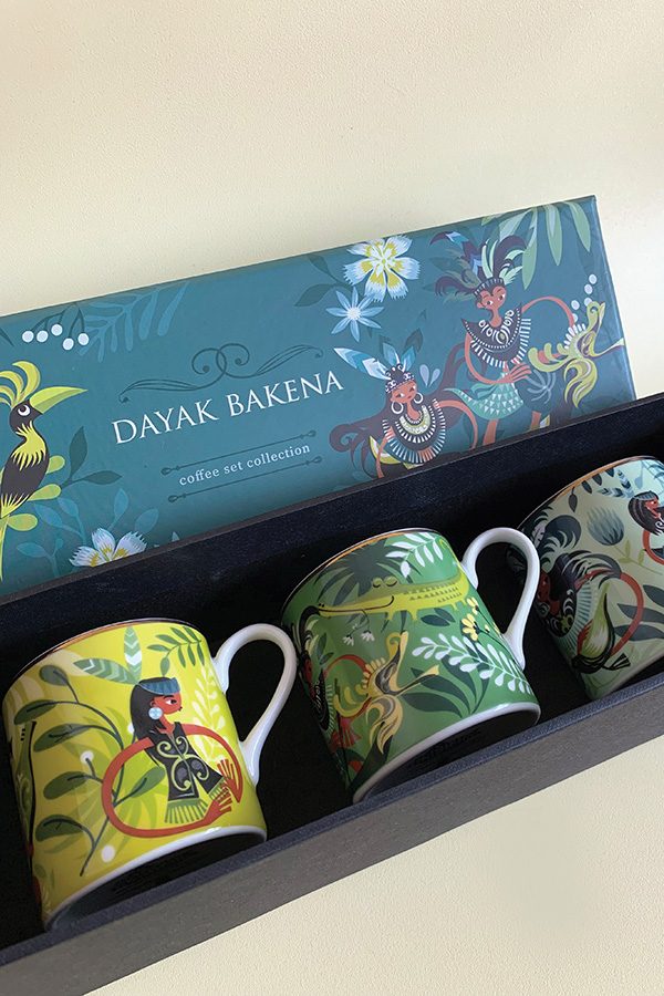 A beautifully packaged Sepiring espresso cup set