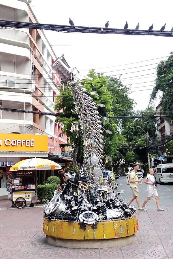 Dragon roundabout