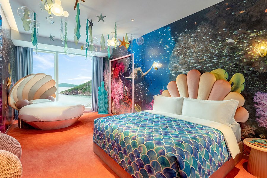Kids' bedroom in Fullerton Ocean Park Hotel