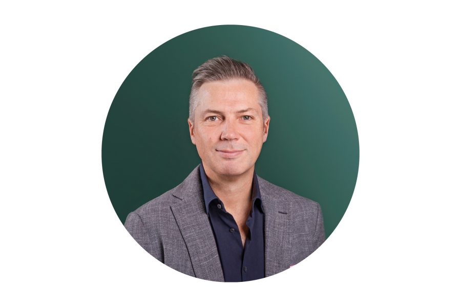 Edward Bell, Cathay Members' Choice Awards pannelist, 2024