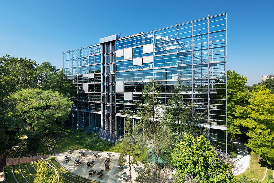 Fondation Cartier pour l’Art Contemporain exterior