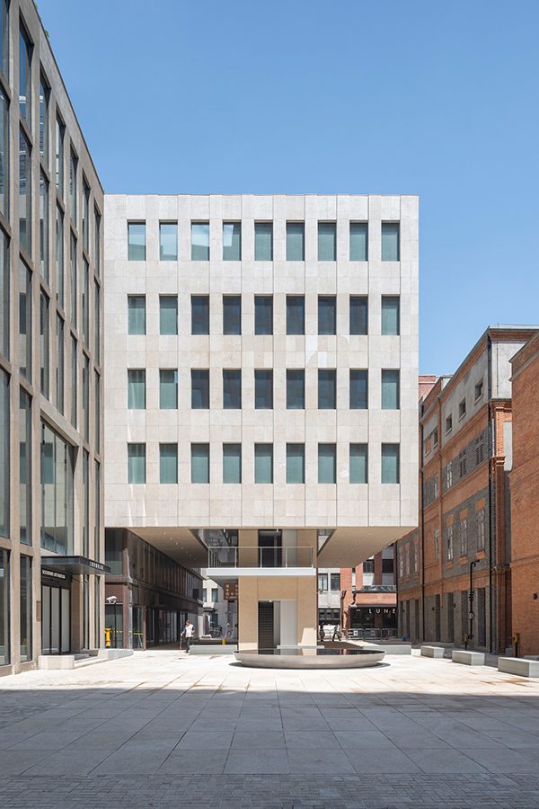 Building with many rectangular windows