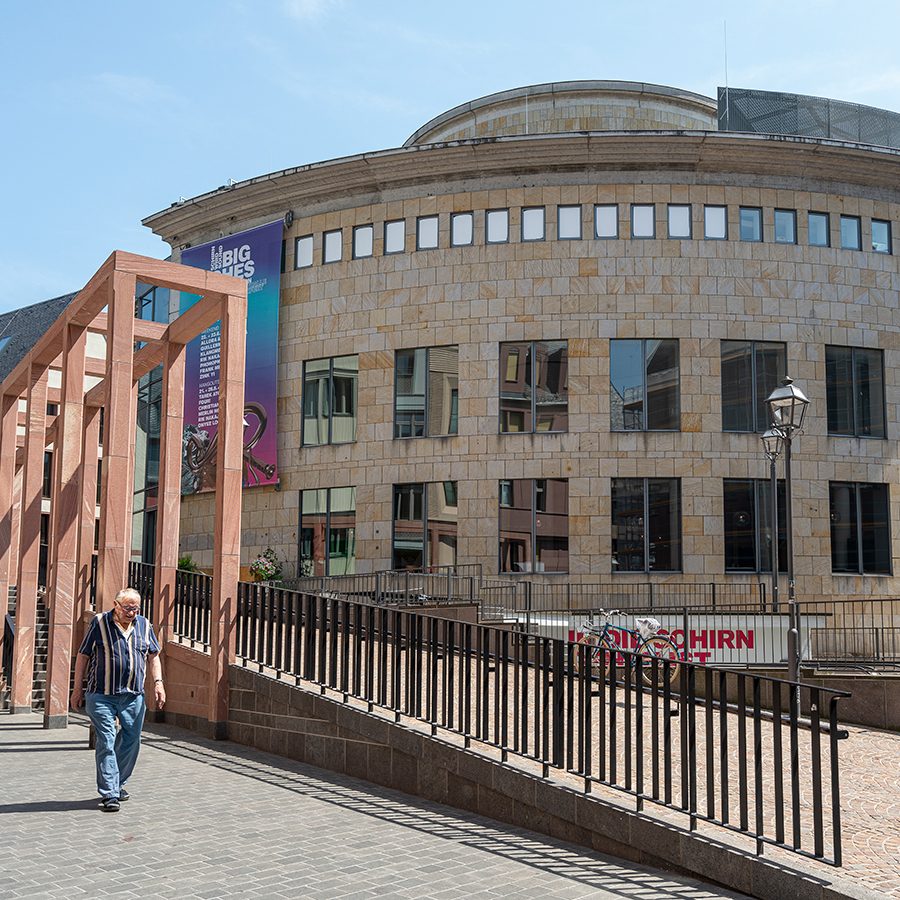 Schirn Kunsthalle modern building