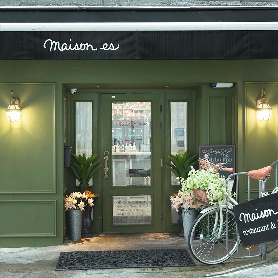 An exterior photo of Maison ES