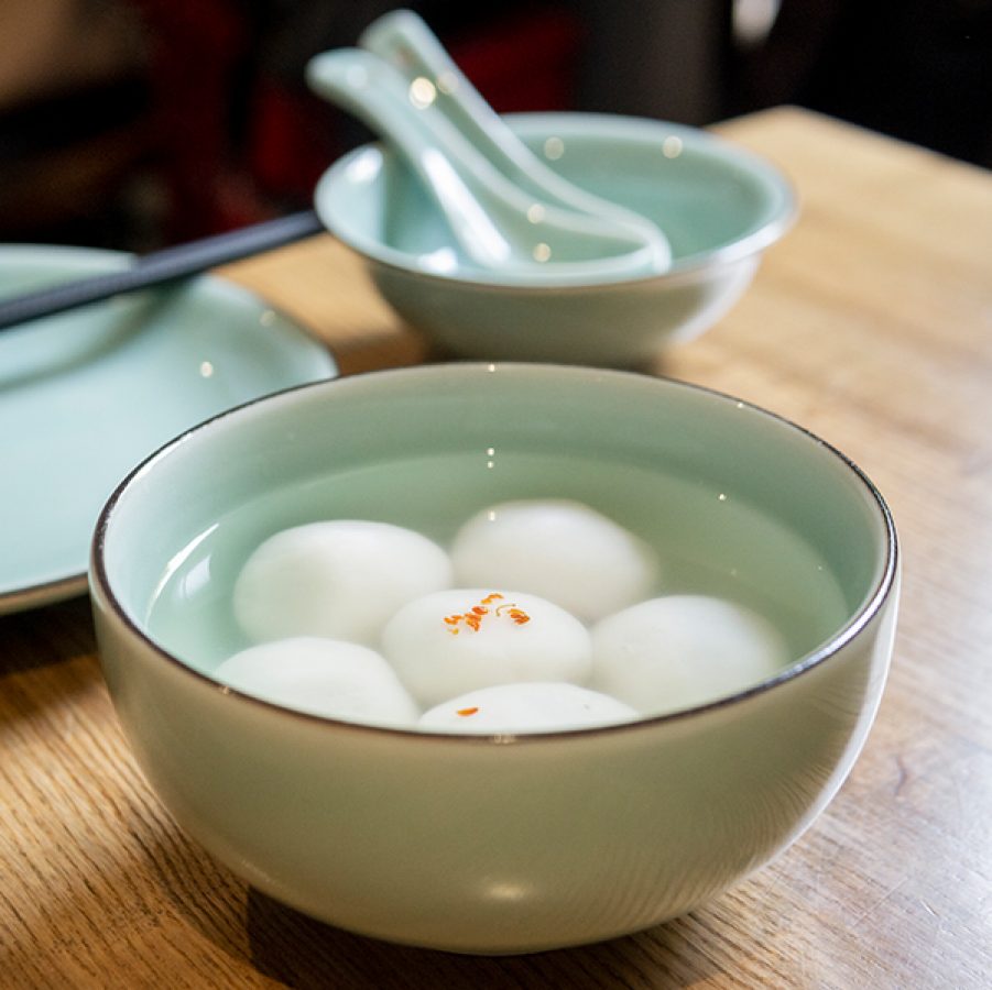 Sweet rice balls in fermented rice soup at Ah La Mingzao 