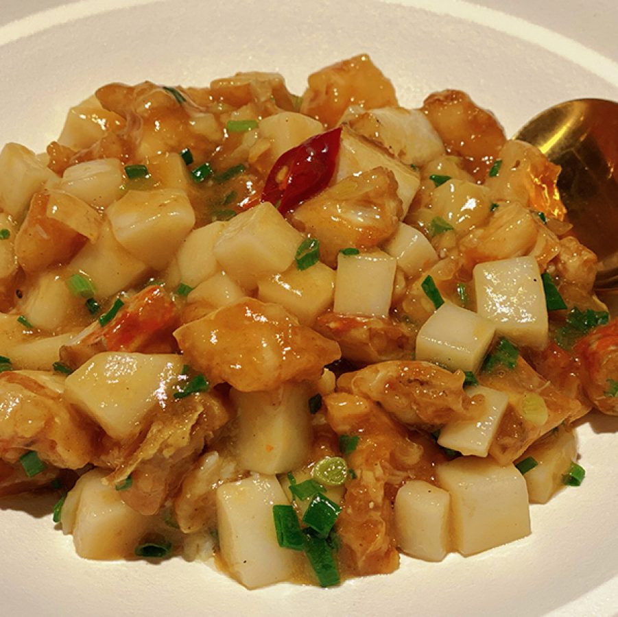 Stir-fried rice cakes with pomfret at Yong Shang Ming Zao