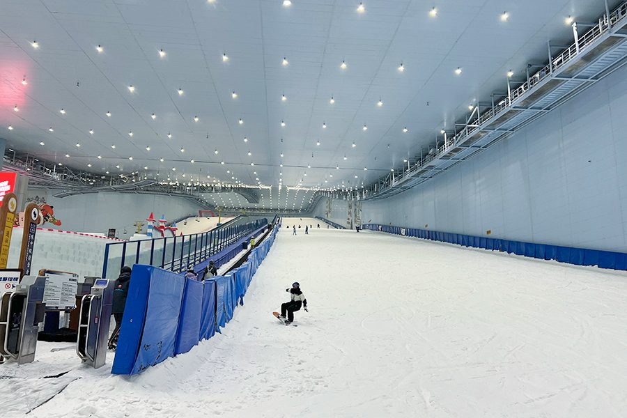 One of the straight slopes in Chengdu Sunac Snow World taken from the bottom of the slope 