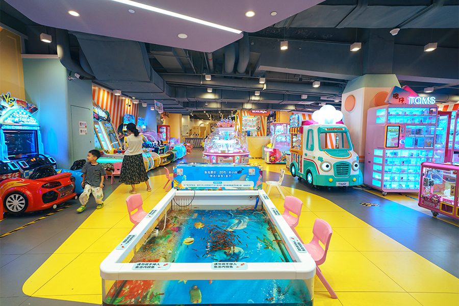 A kids’ entertainment and amusement area in Futian Coco Park. 
