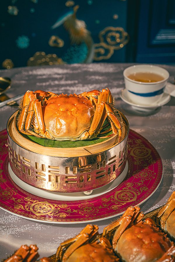 Steamed hairy crab at Man Wah