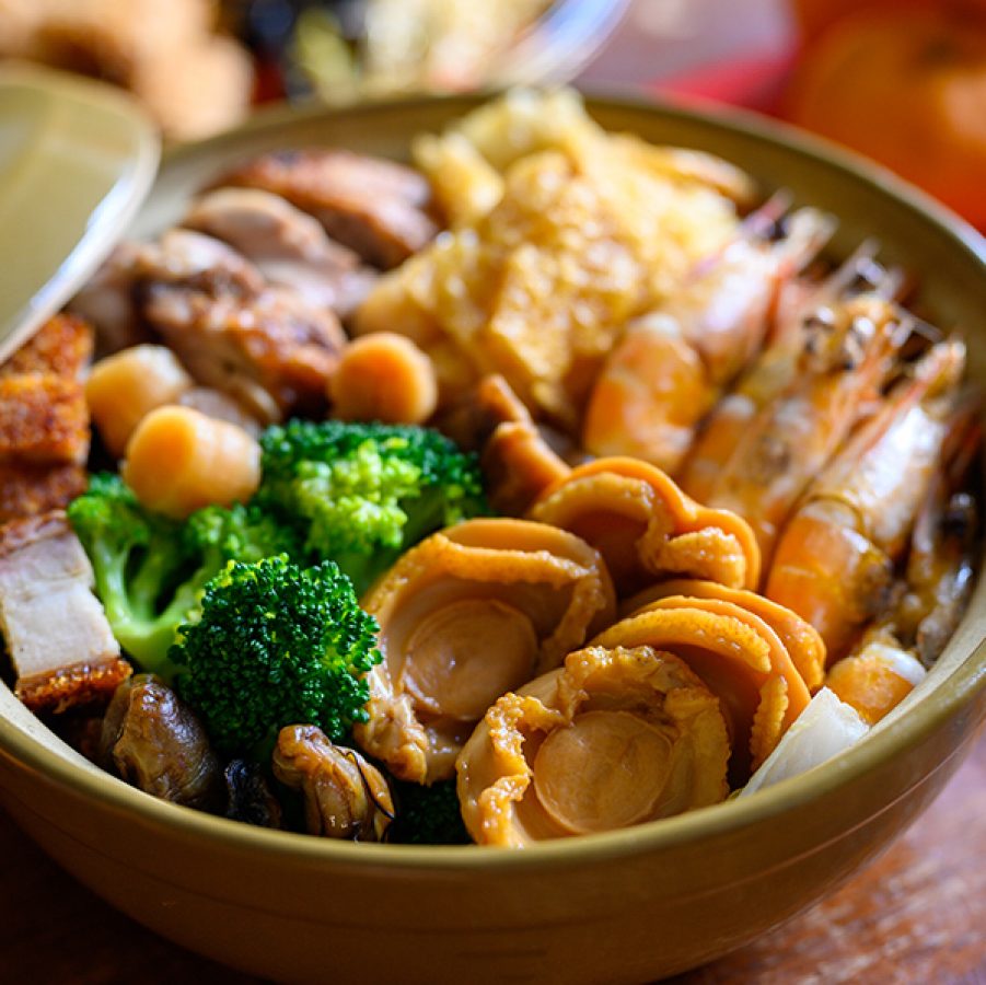 Close-up of poon choi.