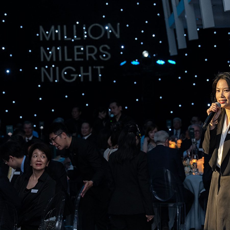 Head of Cathay Membership Prudence Lau addresses the Million Milers at their dinner. 