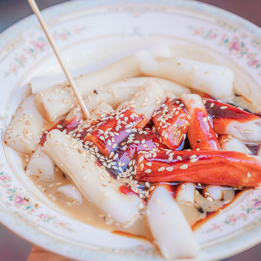 A plate of cheung fun.