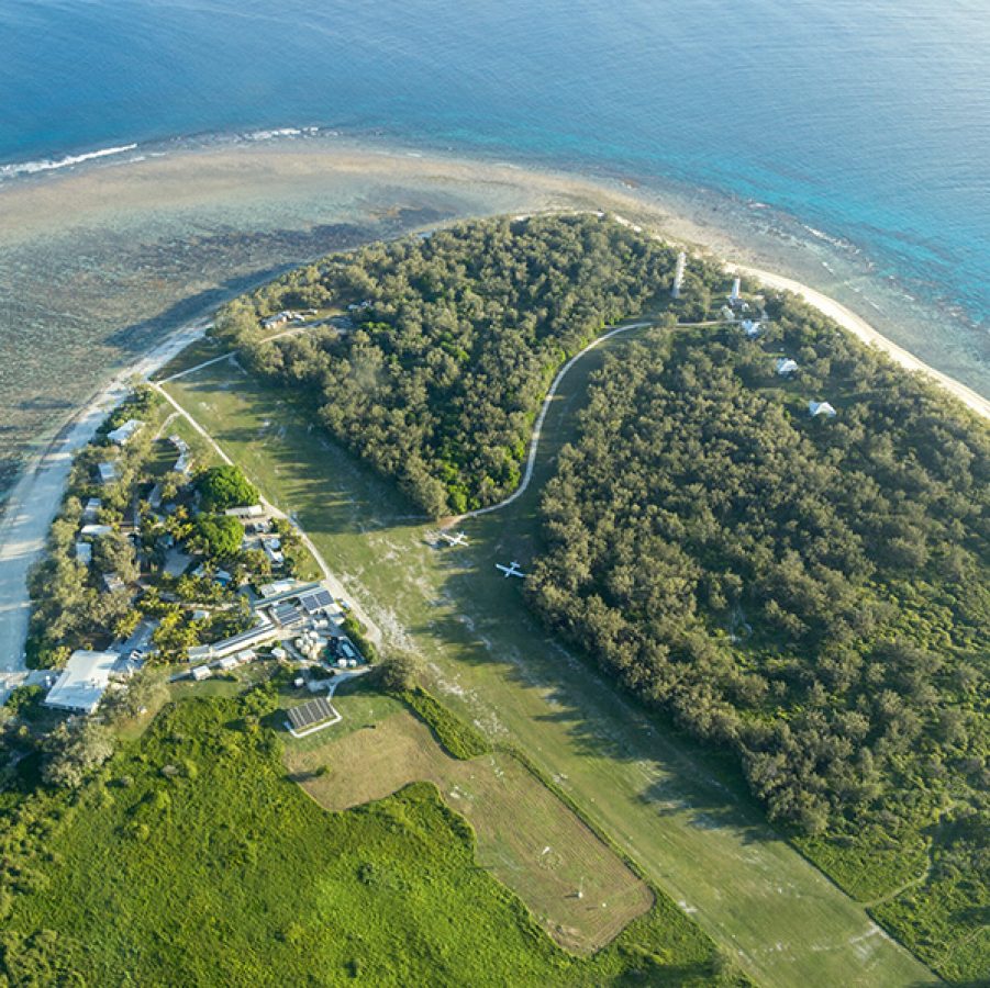 Aerial view of Lady Elliot Island, Australia, accessible by plane from Cairns. 