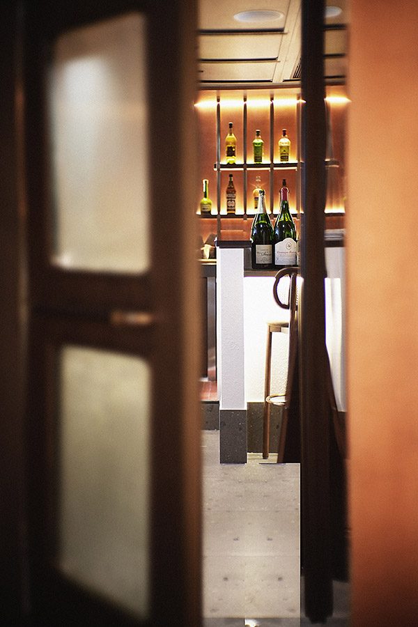 Shot through an open door into the dining room at Terroirs by LQV.