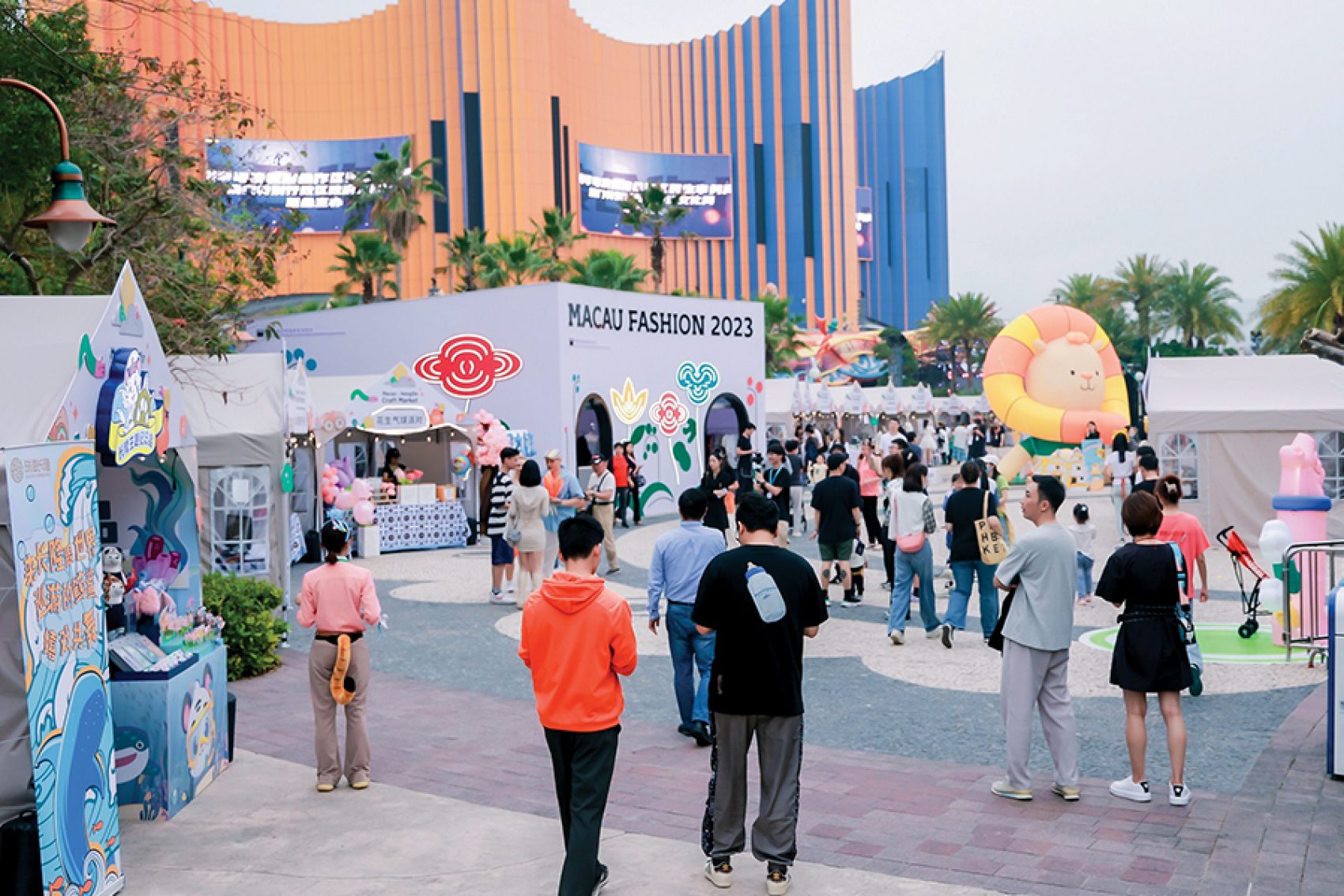 Zhuhai: Macao-Hengqin Craft Market. Courtesyimages
