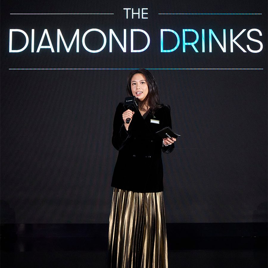 Head of Cathay Membership Prudence Lau giving a speech at The Diamond Drinks in Hong Kong.