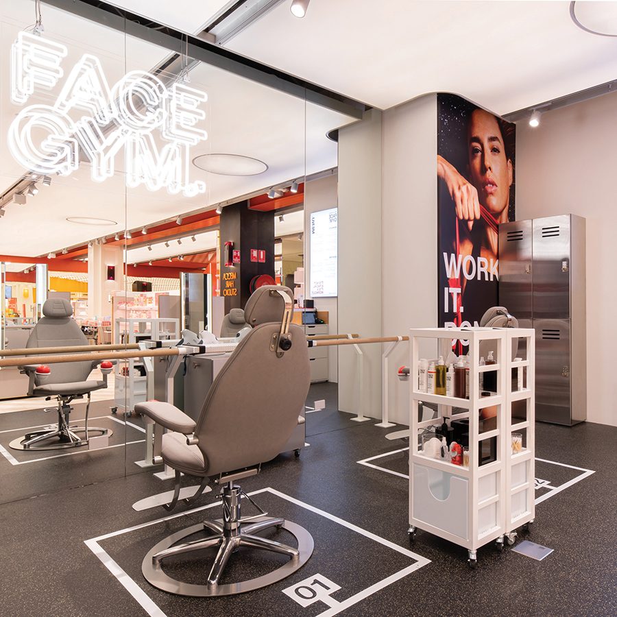 Face Gym salon inside Mecca.