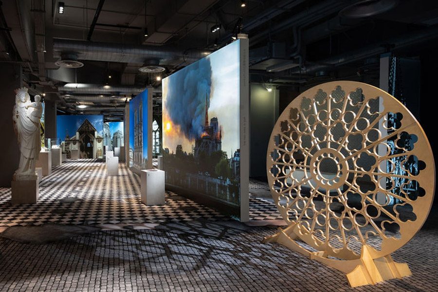 Interior shot of the Notre-Dame de Paris: The Augmented Exhibition.