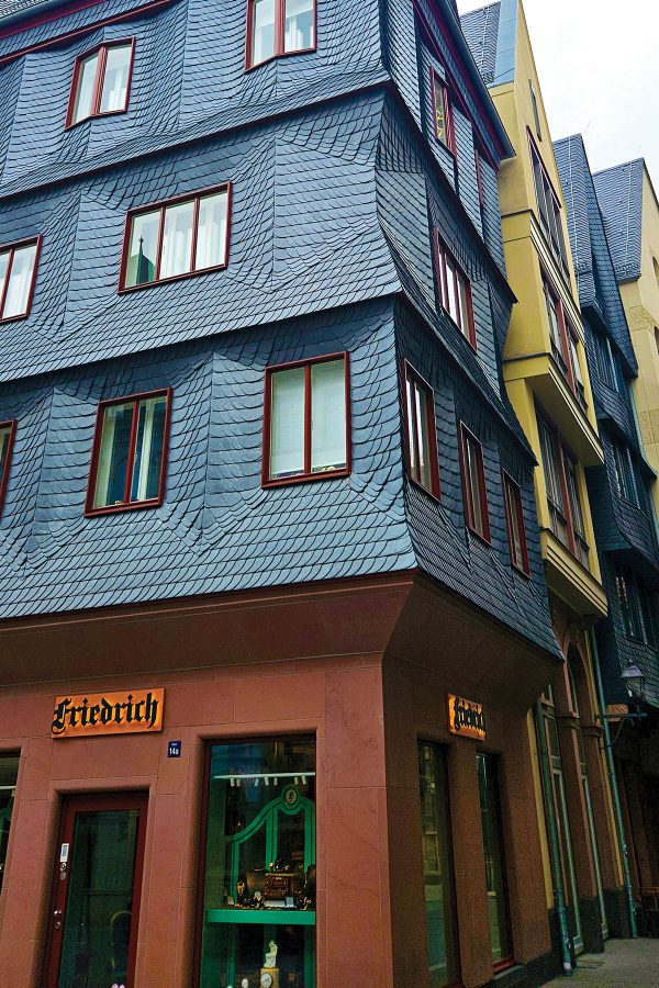 Tiling on a building in Neue Altstadt
