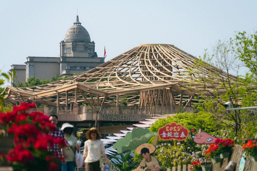 A wooden structure along Gulou Waterfront.