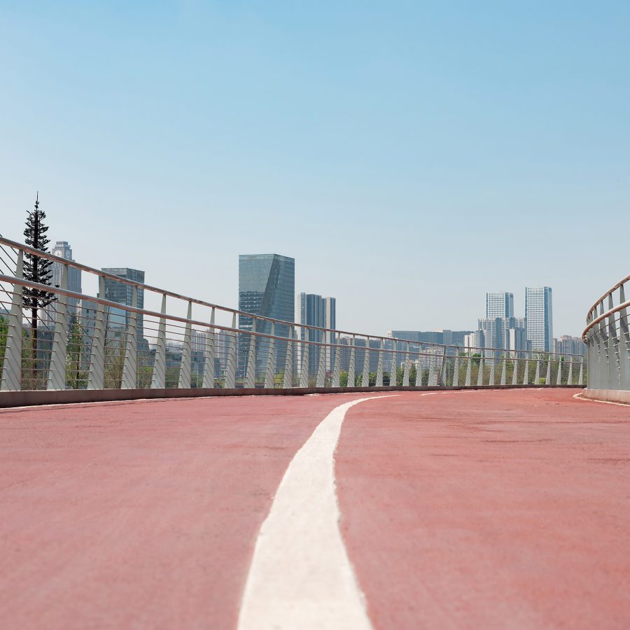 Ride a bicycle on the Tianfu City Ring Ecological Greenway in Chengdu. 