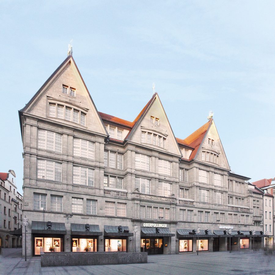 Exterior view of Oberpollinger in Munich.