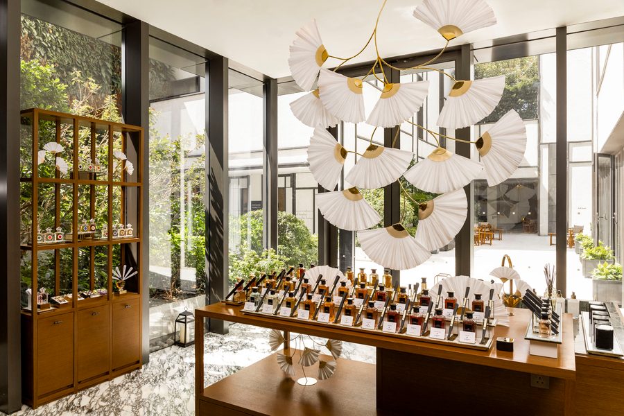 Asaya Spa by Guerlain at Rosewood Hong Kong is an elegant space for guests to enjoy a selection of spa and wellness experiences.l