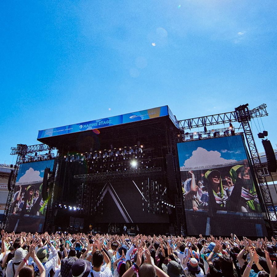The gigantic main stage at Summer Sonic in Japan.
