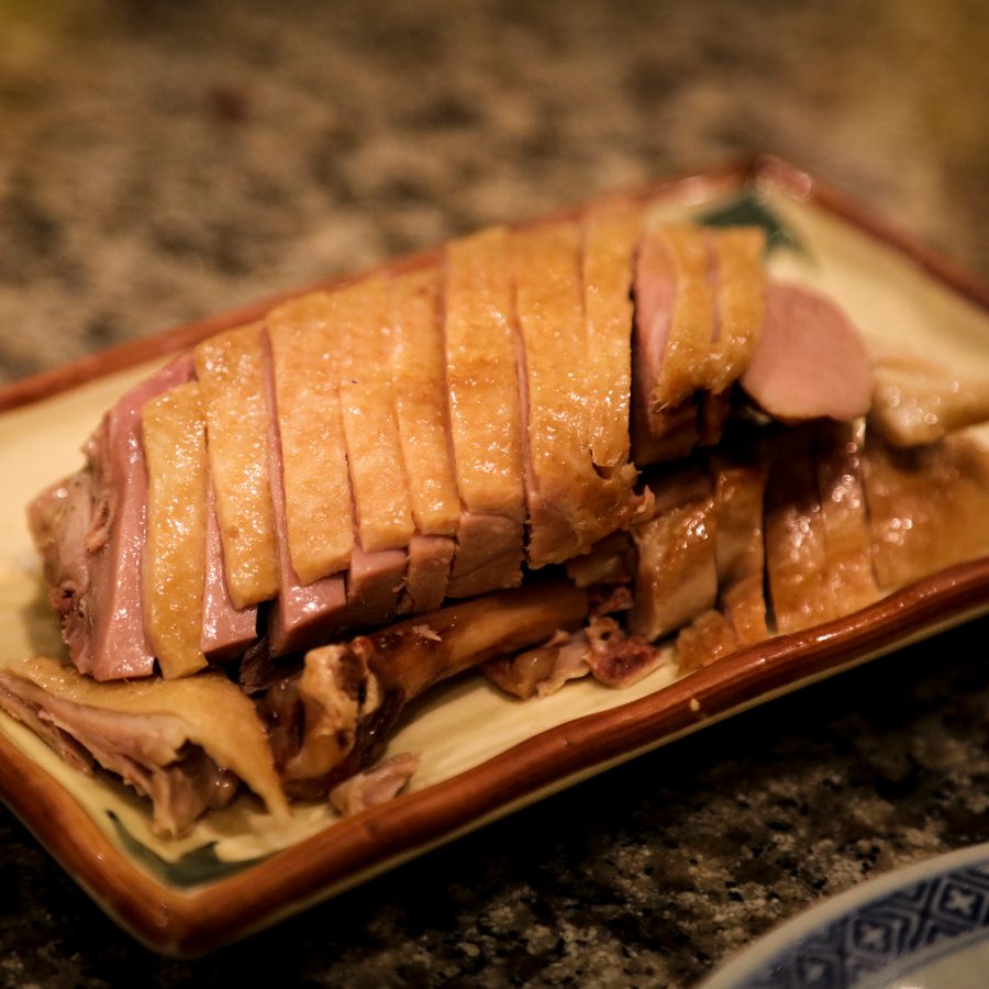 A plate of roast duck served in Nanjing.