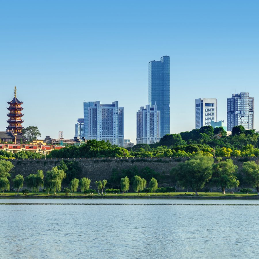 View of Xuanwu Lake and Nanjing’s skyline in the daytime.