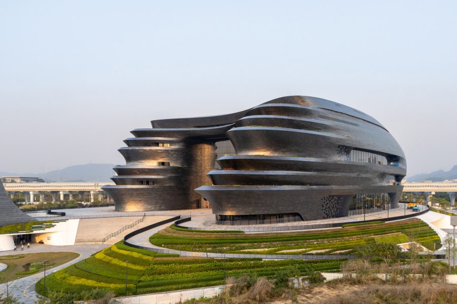 Shenzhen Science and Technology Museum has a minimalist graphite-like exterior.