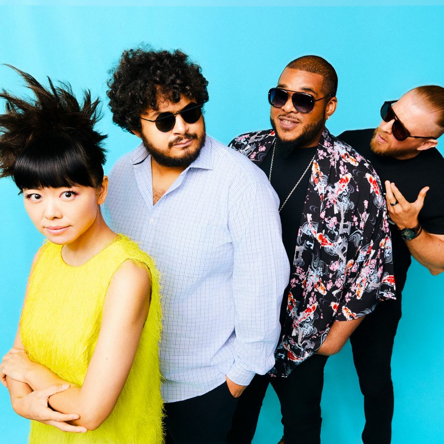 Hiromi’s Sonicwonder posing for a photo. 