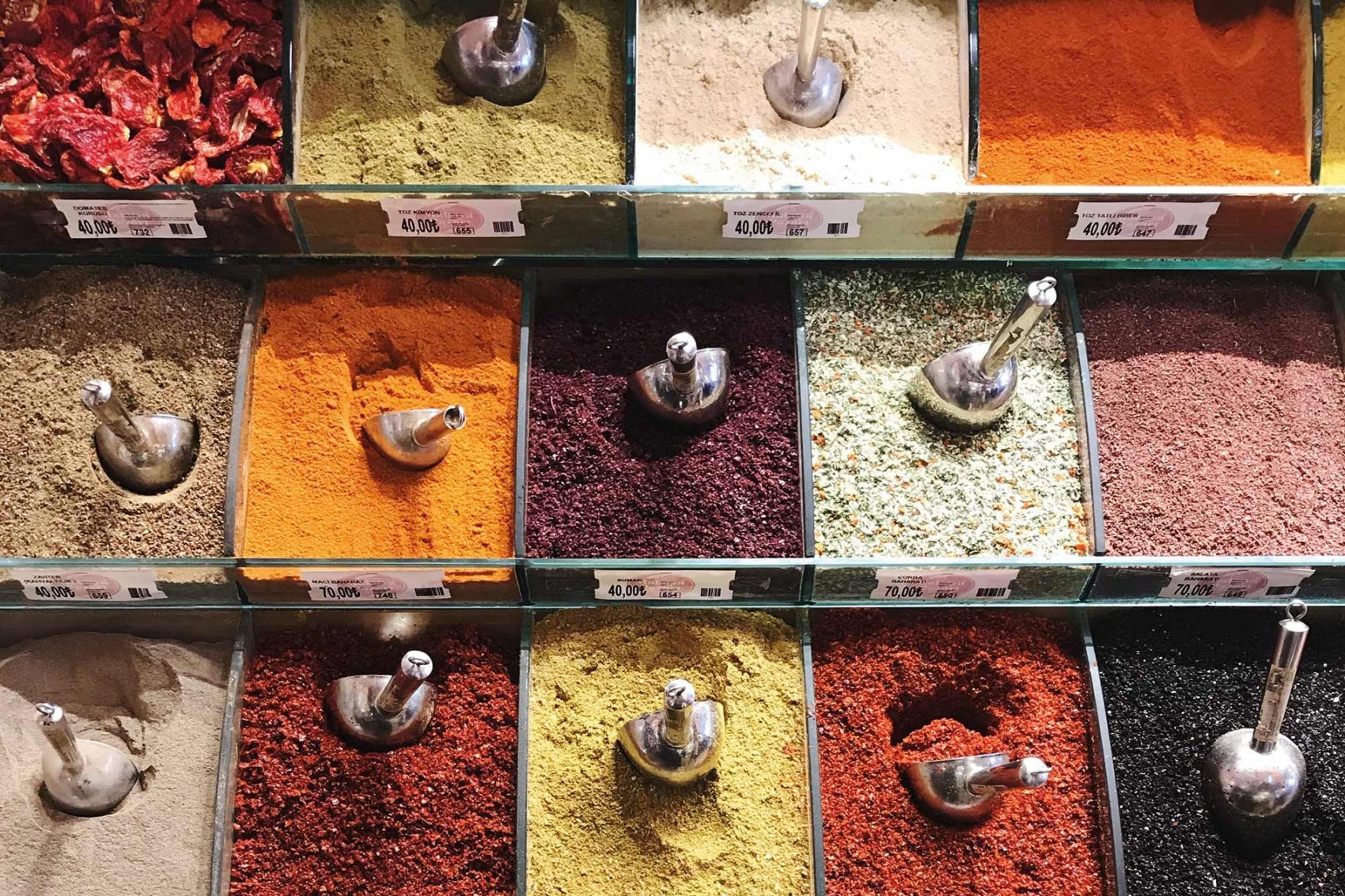Spices at market. Credit: Maryam Althawadi / EyeEm