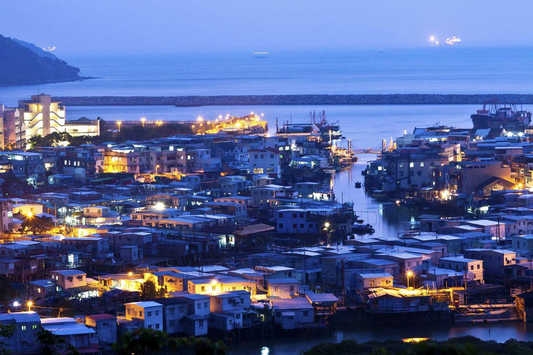 Tai O Hong Kong fishing village stilt houses