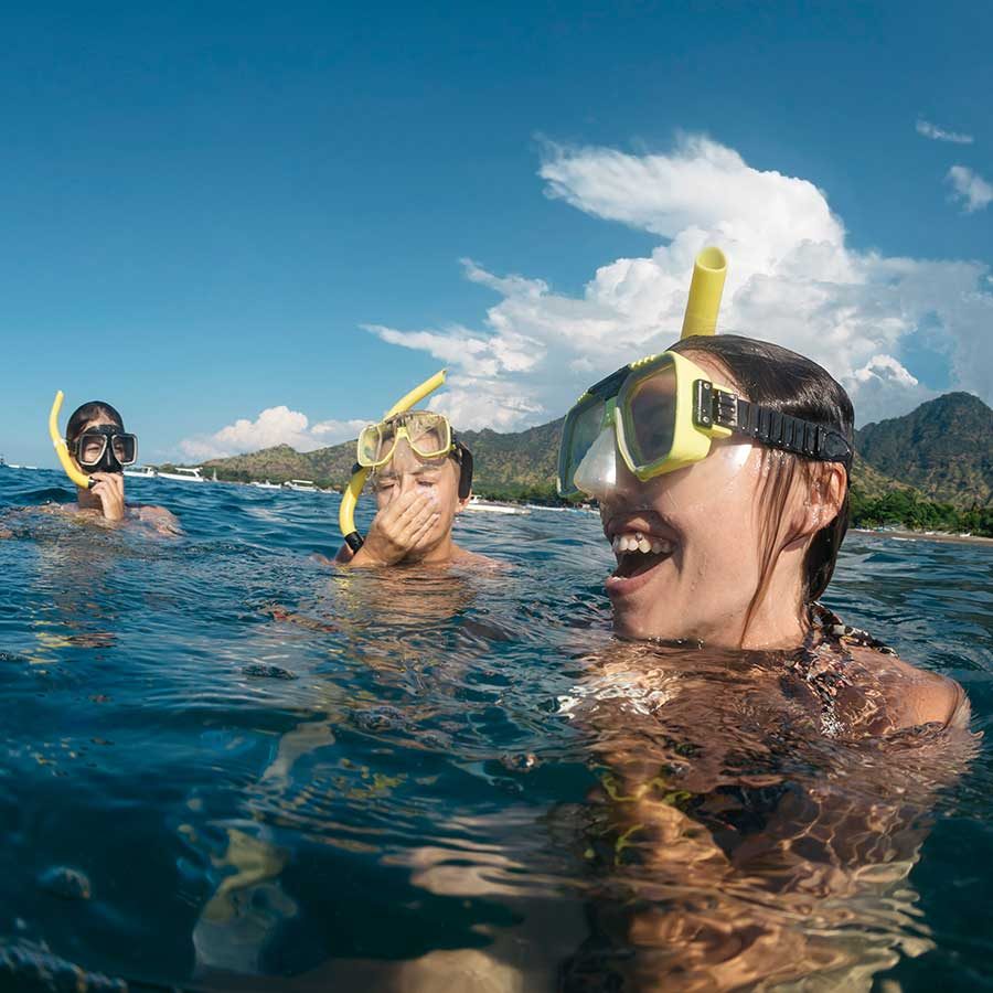 People had a great time doing water sports in Bali.