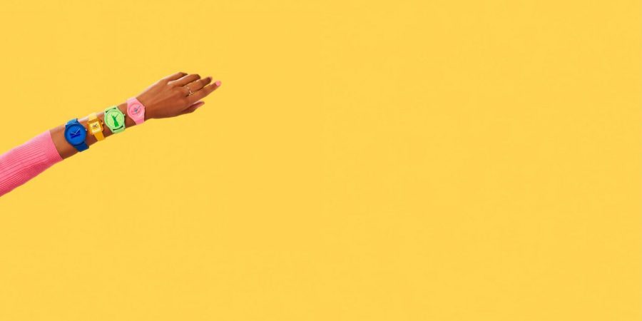 infographic a hand with 4 watches