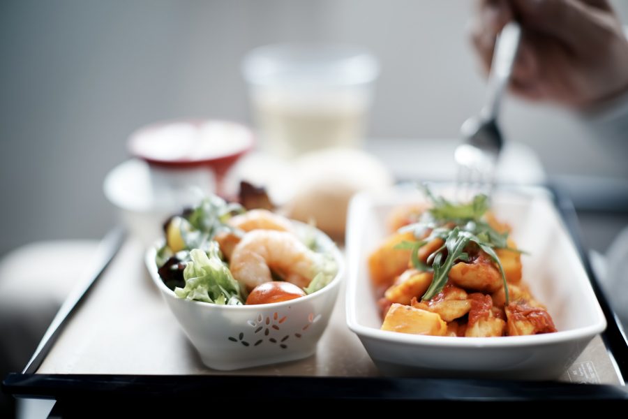 Premium Economy Essen an Bord