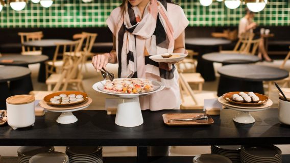 lounges on international flights from new zealand