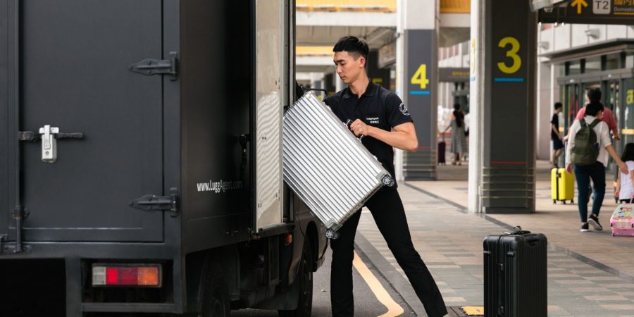 15% off on the luggage delivery service