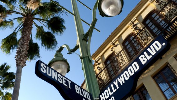 flights from australia to Los Angeles